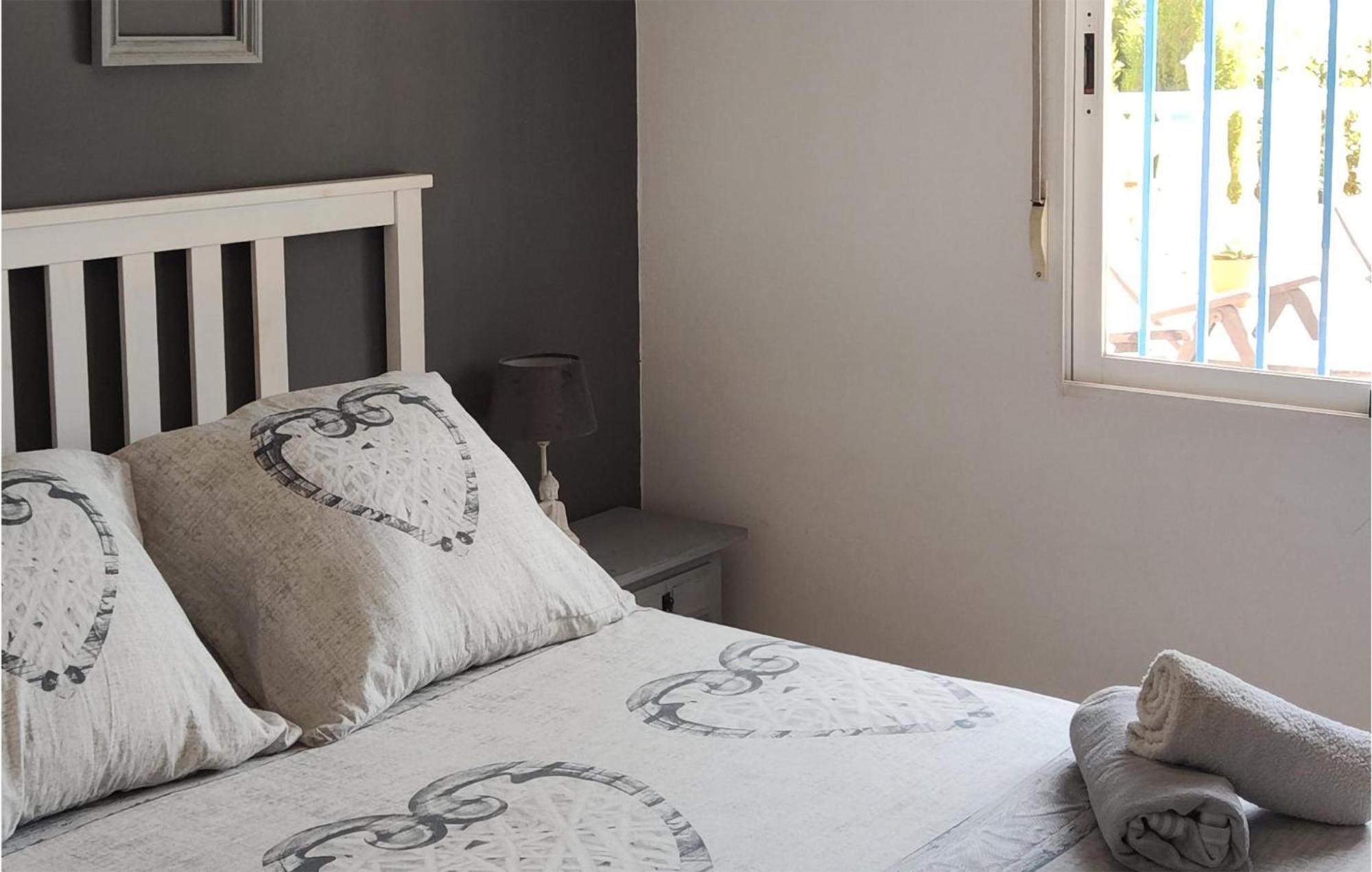 Pet Friendly Home In Velilla-Taramay With Kitchen Exterior foto